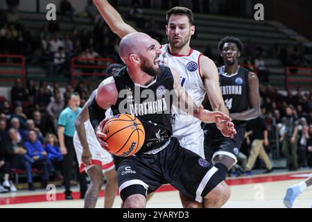 #2 Kuhse Tommy (Bertram Derthona Basket Tortona) durante Bertram Derthona Basket vs BAXI Manresa, partita di basket della Champions League a Casale, Italia, 15 ottobre 2024 Foto Stock