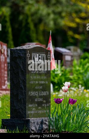 Cimitero nazionale del Canada durante la stagione primaverile. Beechwood Cemetery, Ottawa, Ontario, Canada. Cimetière National du Canada durant la sais Foto Stock