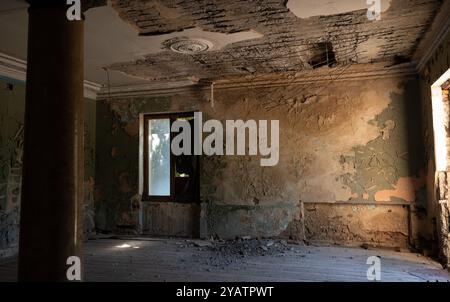 Vista interna dei luoghi abbandonati sovietici in Georgia Foto Stock