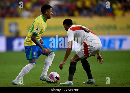 DF - BRASILIA - 10/15/2024 - QUALIFICAZIONI ALLA COPPA DEL MONDO 2026, BRASILE x PERÙ - punti salienti della partita tra Brasile e Perù allo stadio Mane Garrincha per il campionato di qualificazione ai Mondiali 2026. Foto: Mateus Bonomi/AGIF Foto Stock