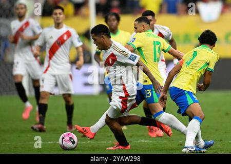 DF - BRASILIA - 10/15/2024 - QUALIFICAZIONI ALLA COPPA DEL MONDO 2026, BRASILE x PERÙ - punti salienti della partita tra Brasile e Perù allo stadio Mane Garrincha per il campionato di qualificazione ai Mondiali 2026. Foto: Mateus Bonomi/AGIF Foto Stock