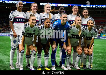 Vancouver, Canada. 15 ottobre 2024. Vancouver, British Columbia, Canada, 15 ottobre 2024: Formazione iniziale per Vancouver Whitecaps FC Girls Elite pose prima della partita a gironi della CONCACAF W Champions Cup tra Vancouver Whitecaps FC Girls Elite e Portland Thorns FC al BC Place Stadium di Vancouver, British Columbia, Canada (SOLO USO EDITORIALE). (Amy Elle/SPP) credito: SPP Sport Press Photo. /Alamy Live News Foto Stock