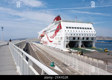 Il traghetto della linea CTN per la Tunisia al terminal dei traghetti Beausejour 3C al porto di Marsiglia, Francia Foto Stock