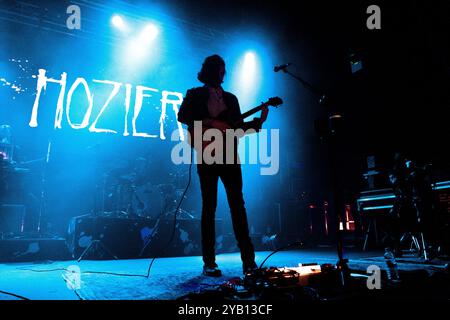 Hozier (Andrew Hozier-Byrne) si esibisce all'o2 Academy di Newcastle il 22 maggio 2015 Foto Stock