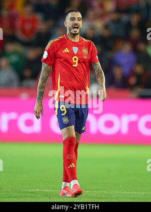 Cordoba, Spagna. 15 ottobre 2024. Joselu di Spagna durante la partita di UEFA Nations League tra Spagna e Serbia ha giocato allo stadio Nuevo Arcangel il 15 ottobre 2024 a Cordoba, in Spagna. (Foto di Antonio Pozo/PRESSINPHOTO) credito: PRESSINPHOTO SPORTS AGENCY/Alamy Live News Foto Stock