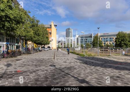 L'area circostante è stata dedicata alla ristrutturazione del quartiere di Temple Quay nel centro di Bristol, Inghilterra, Regno Unito Foto Stock