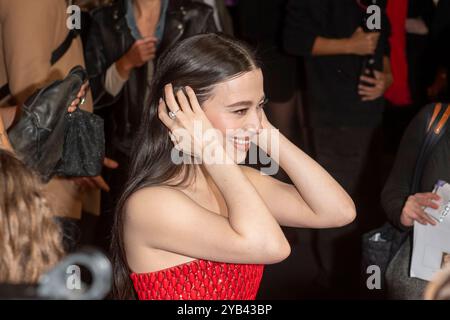 New York, Stati Uniti. 15 ottobre 2024. Mikey Madison partecipa alla prima di ''Anora'' a New York al Regal Times Square di New York, USA, il 15 ottobre 2024. (Foto di Thenews2/NurPhoto) crediti: NurPhoto SRL/Alamy Live News Foto Stock