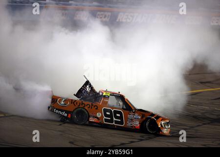 Ben Rhodes (99), pilota della NASCAR Craftsman Truck Series, vince il Craftsman 150 al circuito Phoenix di Avondale, Arizona Foto Stock