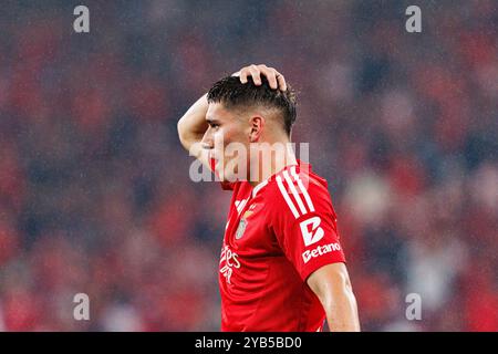 Lisbona, Portogallo. 2 ottobre 2024. Benjamin Rollheiser (SL Benfica) reagisce durante la partita di UEFA Champions League tra il Benfica e l'Atletico de Madrid all'Estadio do Sport Lisboa e Benfica. Punteggio finale; Benfica 4:0 Atletico de Madrid. Credito: SOPA Images Limited/Alamy Live News Foto Stock