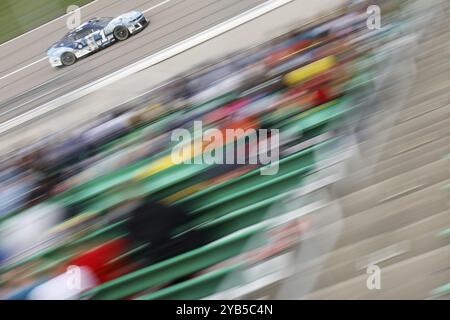 Ross Chastain guida il campo per l'AdventHealth 400 a Kansas City, Kansas, USA, Nord America Foto Stock