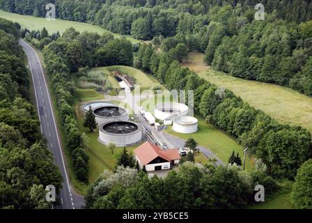 Vista aerea di un impianto di trattamento delle acque reflue Foto Stock