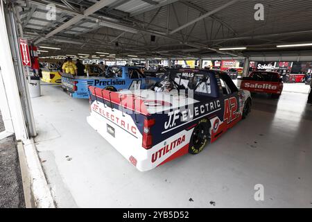 Matt Mills si mette in pista per allenarsi per il Heart of America 200 a Kansas City, Kansas, USA, Nord America Foto Stock