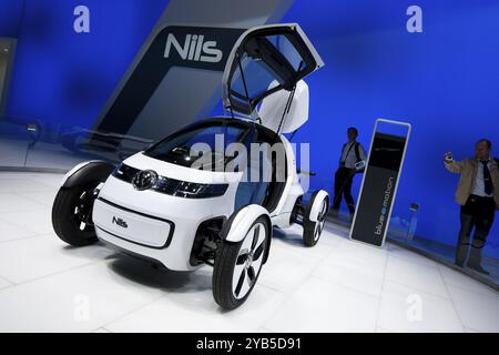 IAA Francoforte, Germania, 16 settembre 2011, Volkswagen mostra una nuova concept auto elettrica chiamata Nils, una monoposto urbana, Europa Foto Stock