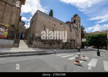 PALERMO, 15 GIUGNO 2023 - Chiesa di San Giovanni degli Eremiti a Palermo, Sicilia, Italia Foto Stock