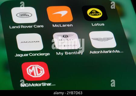 Bentley, Jaguar, Land Rover, McLaren, Lotus, Aston Martin, MG. Logo assortiti di marchi di case automobilistiche britanniche Foto Stock