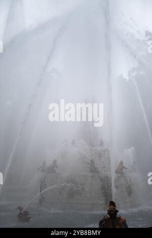 Impressionante consistenza di giochi d'acqua nelle fontane di la Granja de San Ildefonso in Spagna. Unico al mondo per la sua bellezza e l'ingegneria di me Foto Stock