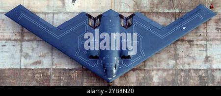 AMERICAN NORTHROP B-2 SPIRIT STEALTH BOMBER - The Spirit of Indiana presso Andersen Air Force base a Guam nel 2006. Foto: U.S. Air Force Foto Stock