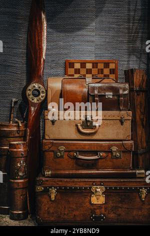 Articoli in pelle vintage Bentleys London Foto Stock