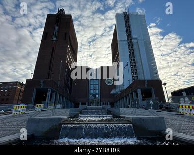 Oslo, Norvegia. 11 ottobre 2024. Municipio (Oslo rådhus). Crediti: Steffen Trumpf/dpa/Alamy Live News Foto Stock