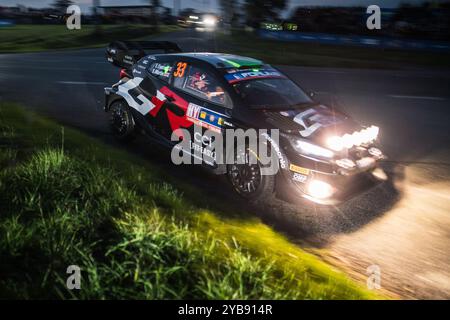 Klatovy, Repubblica Ceca. 17 ottobre 2024. Elfyn Evans, Scott Martin della Gran Bretagna con la Toyota GR Yaris Rally1 gareggiano durante l'evento Central European Rally World Rally Championship a Klatovy, Repubblica Ceca, il 17 ottobre 2024. Crediti: Petr Skrivanek/CTK Photo/Alamy Live News Foto Stock