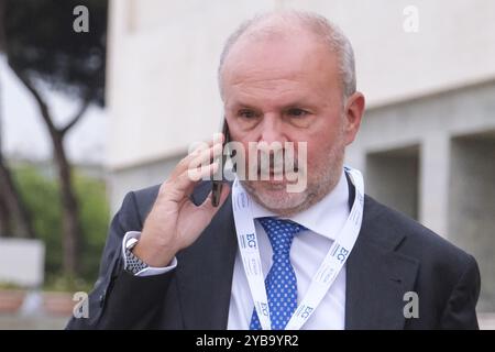 Napoli, Italia. 17 ottobre 2024. Il ministro della salute del governo Meloni, Orazio Schillaci, al congresso SIFO 2024 - edizione XLV 17 ottobre 2024. Credito: Live Media Publishing Group/Alamy Live News Foto Stock