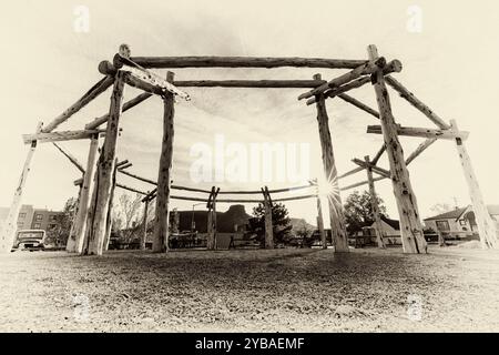 Pergolato nativo americano nel Golden History Park - Golden, Colorado, USA [filtro anticato] Foto Stock