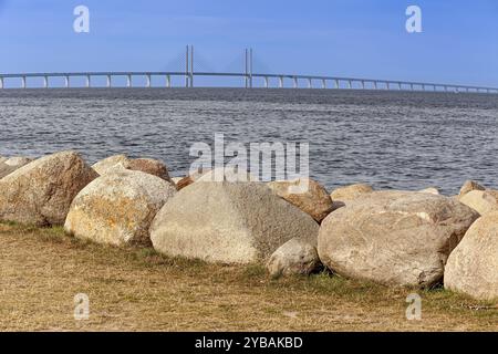 Oresund, Bridge, Oresundsbroen, il ponte strallato più lungo del mondo, che collega Copenaghen con Malmoe, Danimarca, Svezia, Europa Foto Stock