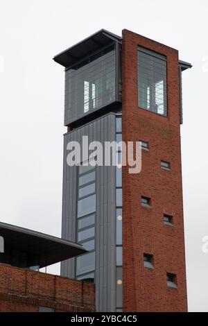 Il Royal Shakespeare Theatre (RST) (originariamente chiamato Shakespeare Memorial Theatre) a Stratford-upon-Avon Foto Stock