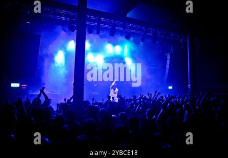 Andrew WK vive all'East Village Arts Club, 31.07.14 Foto Stock