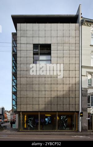 BT-Huset/Ole Scherfigs Hus, edificio per uffici, progettato da Henning Larsen, 1994; Kristen Bernikows Gade, Copenaghen, Danimarca Foto Stock