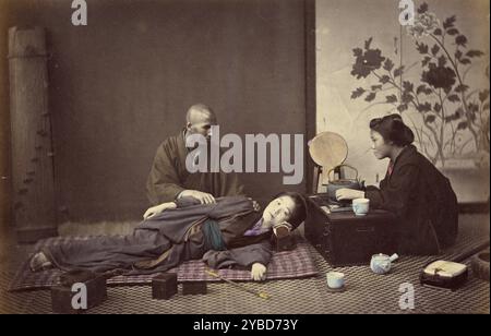 Modalità massaggio, 1866-1867. Uomo e donna inginocchiati che si occupano di una donna sdraiata. Foto Stock