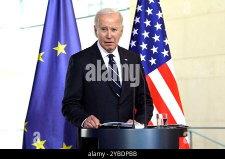 Joe Biden beim Pressestatement nach dem bilateralen Gespräch des amerikanischen Präsidenten mit dem Bundeskanzler im Bundeskanzleramt. Berlino, 18.10.2024 *** Joe Biden al comunicato stampa dopo i colloqui bilaterali tra il presidente degli Stati Uniti e il Cancelliere federale presso la Cancelleria federale di Berlino, 18 10 2024 foto:XF.xKernx/xFuturexImagex biden scholz 3354 Foto Stock