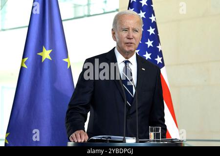 Joe Biden beim Pressestatement nach dem bilateralen Gespräch des amerikanischen Präsidenten mit dem Bundeskanzler im Bundeskanzleramt. Berlino, 18.10.2024 *** Joe Biden al comunicato stampa dopo i colloqui bilaterali tra il presidente degli Stati Uniti e il Cancelliere federale presso la Cancelleria federale di Berlino, 18 10 2024 foto:XF.xKernx/xFuturexImagex biden scholz 3418 Foto Stock