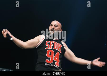 Il gruppo musicale SFDK durante il suo concerto di addio al WiZink Center, il 18 ottobre 2024 a Madrid, Spagna. Foto Stock