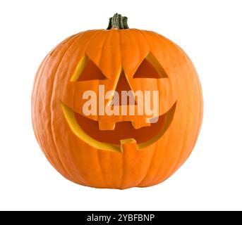 La zucca arancione Jack o'lantern halloween isolata su un sentiero bianco e scogliante Foto Stock