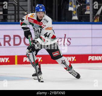 Monaco, Germania. 18 ottobre 2024. Nolan Zajac (Augsburger Panther, #44). GER, EHC Red Bull Muenchen gegen Augsburger Panther, Eishockey, DEL, 10. Spieltag, Saison 2024/2025, 18.10.2024. Foto: Eibner-Pressefoto/Heike Feiner credito: dpa/Alamy Live News Foto Stock