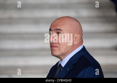 I ministri del G7 si incontrano a Napoli durante il G7 Defense Meeting a Napoli a Palazzo reale il 10/19/2024 in foto: Nella foto il Ministro della difesa italiano Guido Crocetta NAPOLI Palazzo reale CAMPANIA ITALIA Copyright: XFABIOxSASSOxFabioxSassox 2L8A1917 Foto Stock