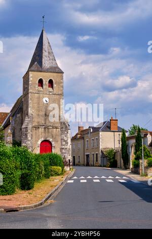 Francia, Indre (36), le Berry, Brenne, parco naturale, Rosnay, la chiesa Foto Stock