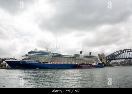 Sydney, Australia. 19 ottobre 2024. Celebrity Cruises nave da crociera Celebrity Solstice presso il terminal passeggeri d'oltremare. Crediti: Richard Milnes/Alamy Foto Stock