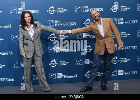 Roma Cinema Fest 2024 . Festival del Cinema di Roma. Photocall filmare il ritorno . Nella foto : Juliette Binoche, Ralph Fiennes Foto Stock