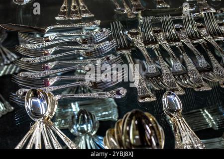 bellissime posate in argento vecchio stile vintage Foto Stock