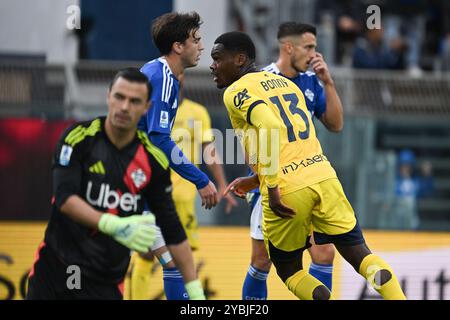 Como, Italia. 19 ottobre 2024. Calcio Como e Parma calcio 1913 serie A Match il 19 ottobre 2024 allo stadio Giuseppe Senigallia di Como, Italia crediti: Tiziano Ballabio/Alamy Live News Foto Stock