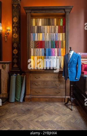 Interni Anderson & Sheppard Tailor su misura dal 1906 Foto Stock