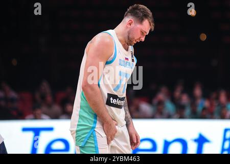 Luka Doncic (Slovenia) che soffre di un infortunio. Torneo di qualificazione olimpica FIBA. Pireo 2024. Foto Stock