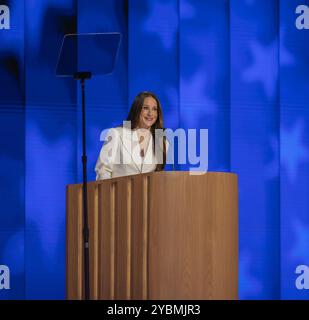 CHICAGO, Illinois - 19 agosto 2024: Ashley Biden, figlia del presidente Joe Biden e del dottor Jill Biden, si presenta alla Convention nazionale democratica del 2024. Foto Stock