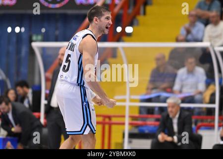 G durante Napolibasket vs Vanoli Basket Cremona, partita di serie A A Napoli, 19 ottobre 2024 Foto Stock