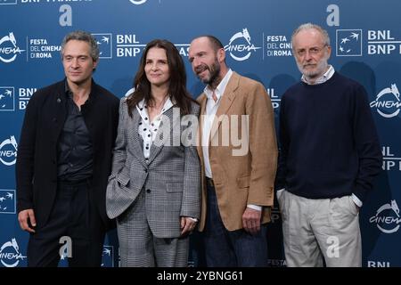 Roma, Italia. 19 ottobre 2024. Il cast partecipa al photocall del film “The Return” durante il 19° Festival del Cinema di Roma presso l'Auditorium Parco della musica di Roma. Credito: SOPA Images Limited/Alamy Live News Foto Stock