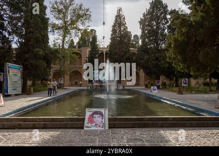 Mahan Kerman Iran 19 settembre 2024: Shah Nematollah Vali Shrine. Si tratta di un complesso storico situato a Mahan, in Iran, contenente la tomba del famoso Foto Stock