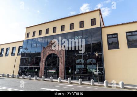 La Gomera, Spagna, 12 agosto 2021: Aeroporto la Gomera a Playa de Santiago, Isole Canarie. Edificio del terminal, Europa Foto Stock