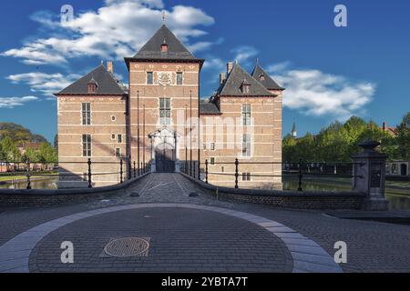 Il castello di Turnhout, noto castello dei duchi di Brabante, si trova nel centro della città con lo stesso nome, nella provincia di Anversa in Flemish regi Foto Stock